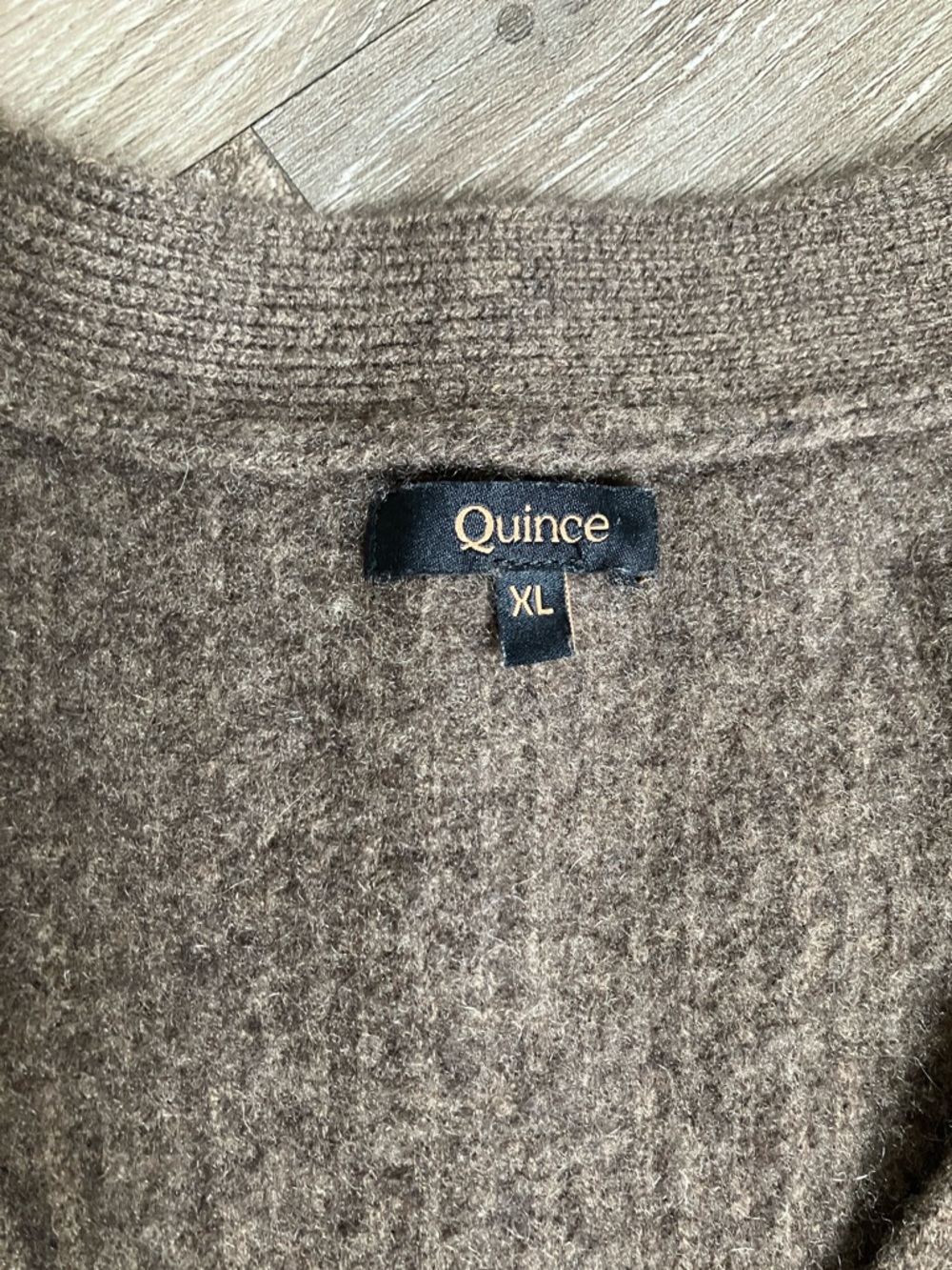 Quince Mongolian Cashmere Oversized Boyfriend Cardigan Sweater - Picture 9 of 12